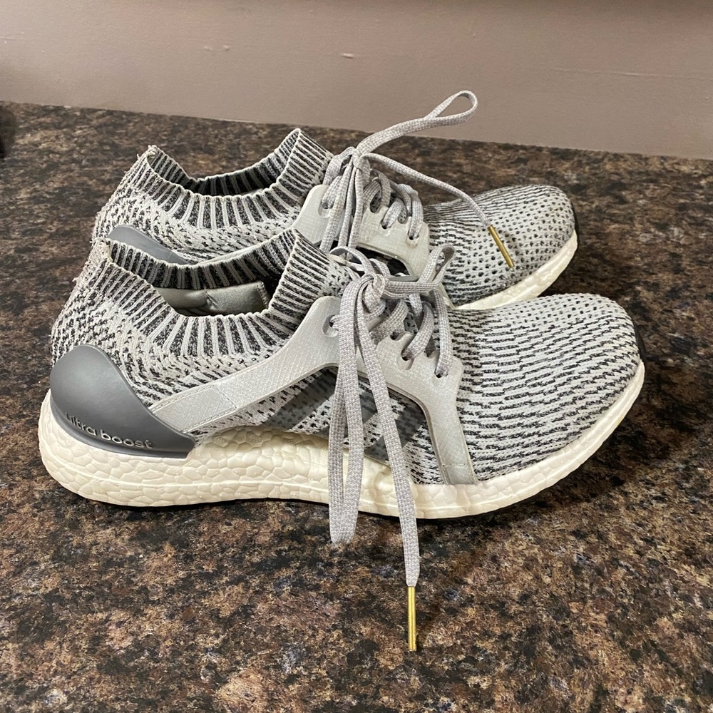 Women’s Adidas Ultraboost grey & white shoes